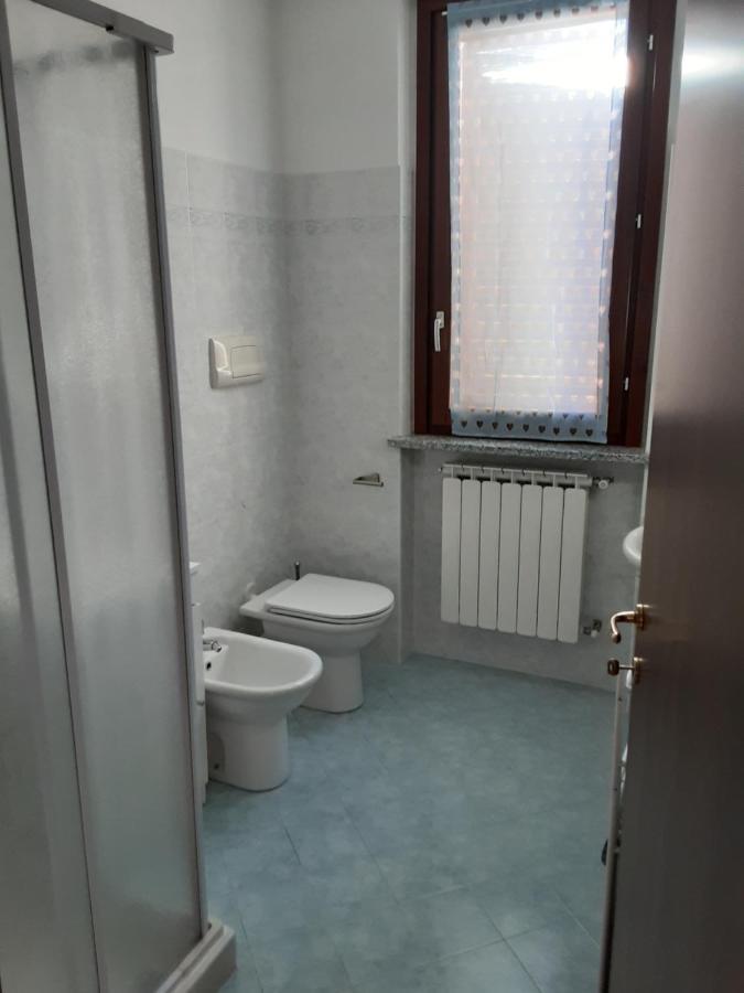 Appartamento Sofia In Zona Residenziale Strategica Wifi Gratuito Carbonara al Ticino Exterior foto